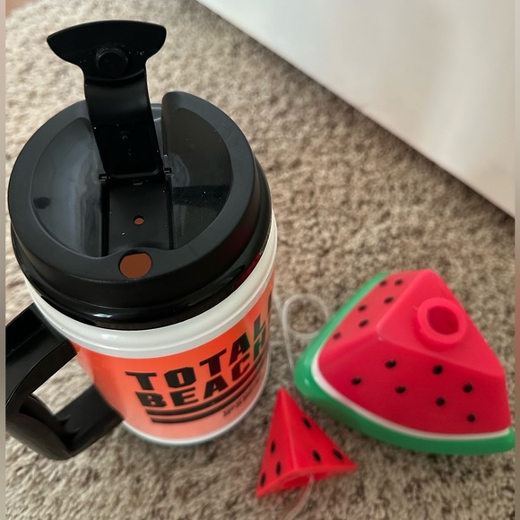 Lot of 2 Items: PINK ‘Totally Beachin’’ Tumbler & PINK Watermelon Fun Cup - Picture 8 of 8